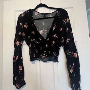 Forever 21 Black Floral Blouse size M